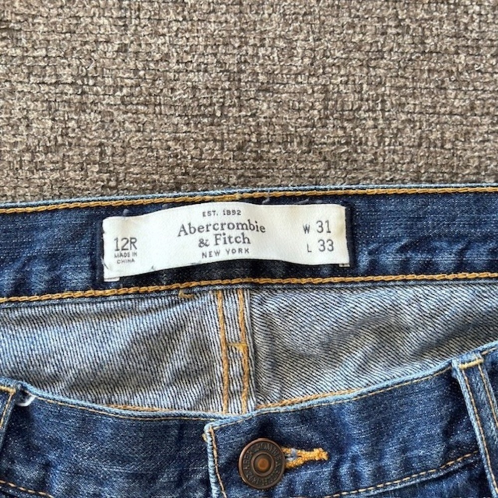 Abercrombie & Fitch Distressed Bootcut Jeans Size 12R Medium Wash Denim W31 L33 - Picture 7 of 10
